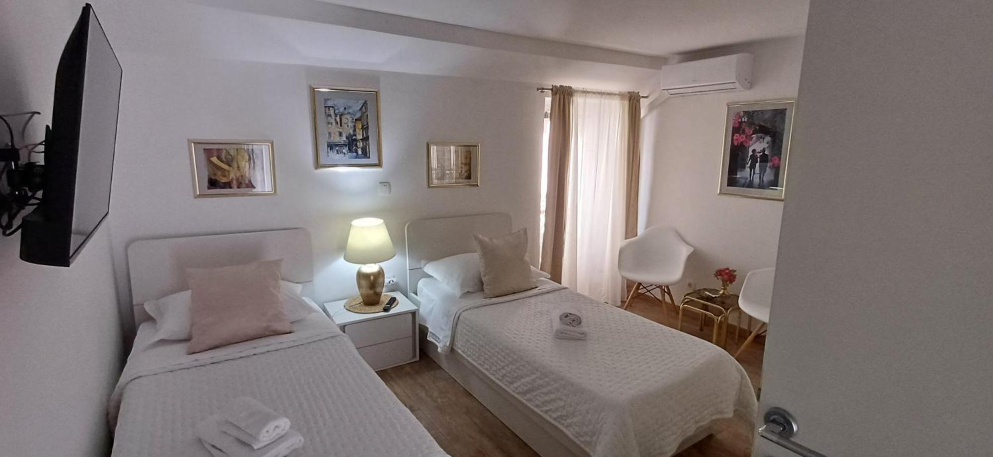Private Apartments In Diocletians Palace スプリト エクステリア 写真