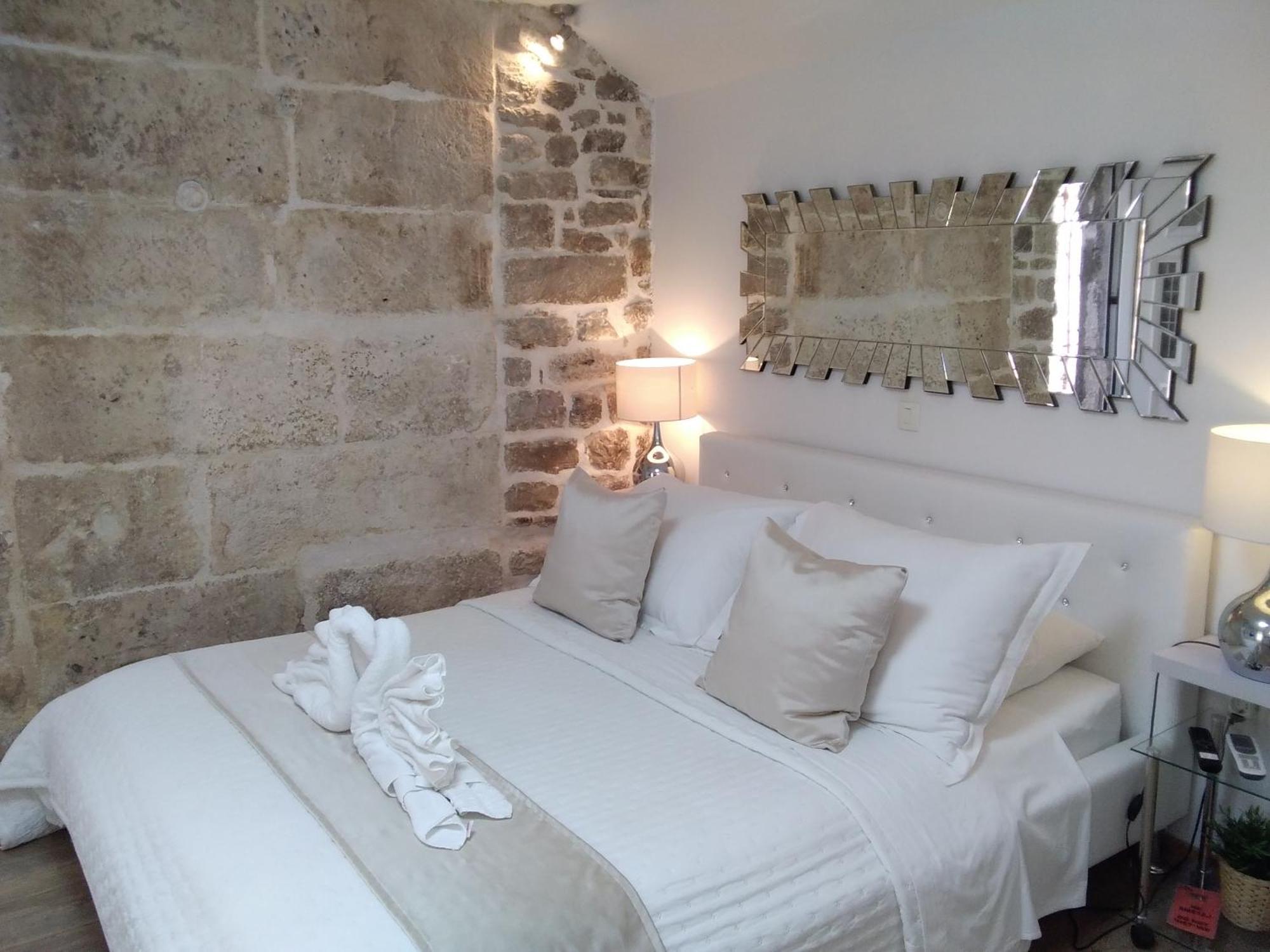 Private Apartments In Diocletians Palace スプリト エクステリア 写真