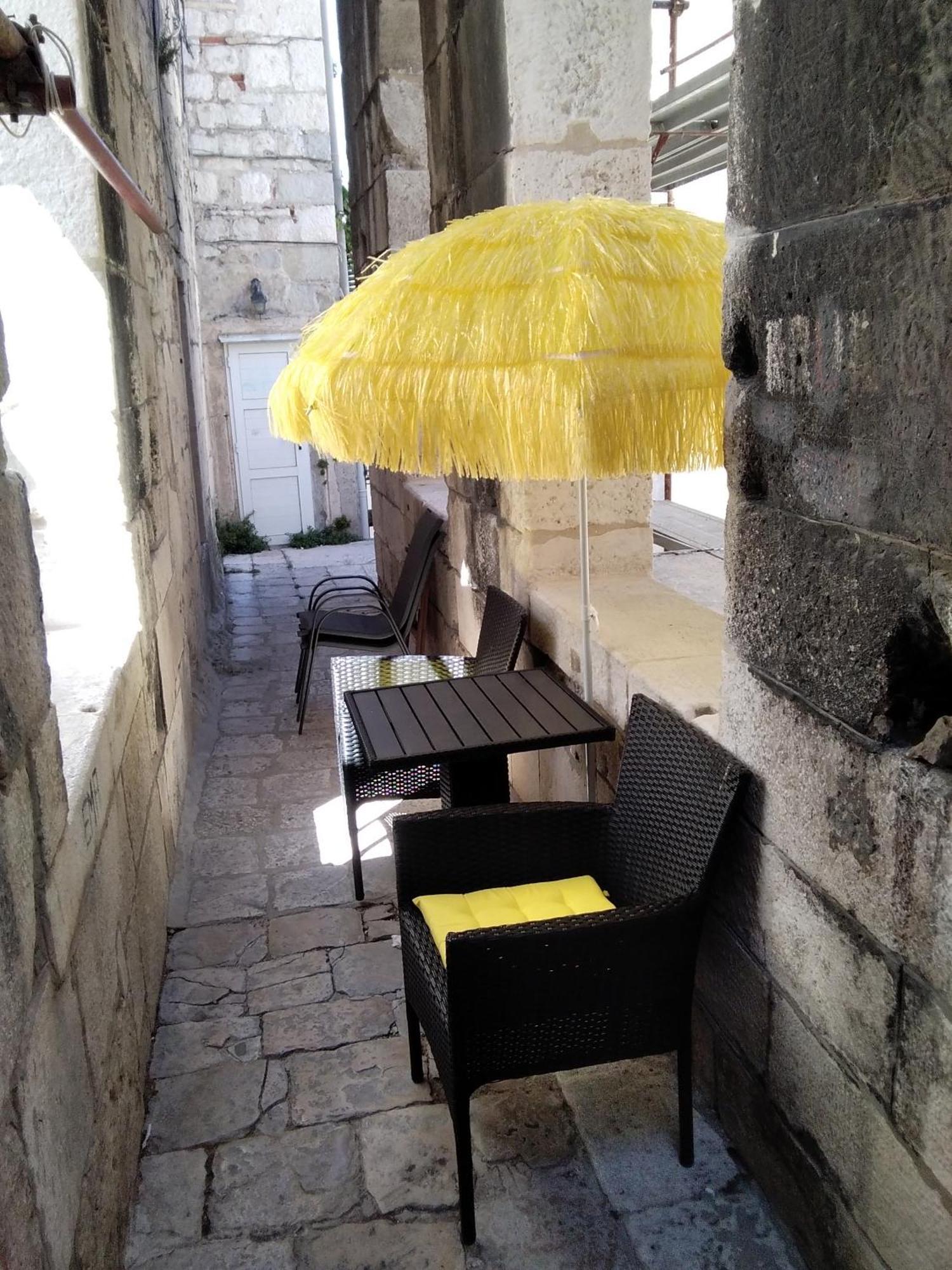 Private Apartments In Diocletians Palace スプリト エクステリア 写真