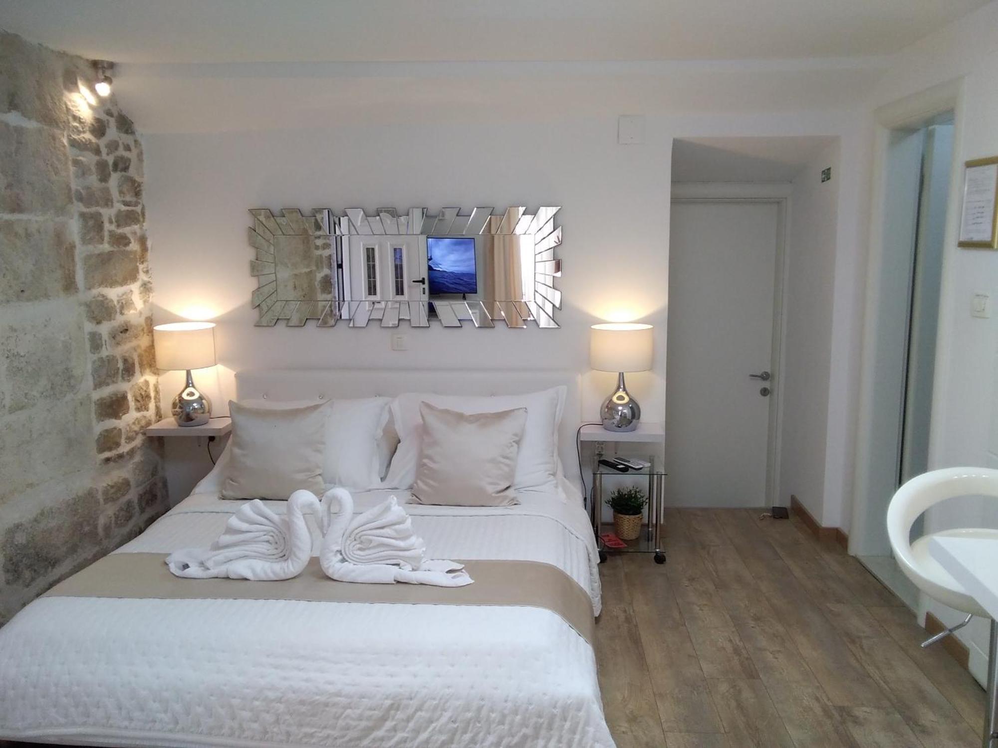 Private Apartments In Diocletians Palace スプリト エクステリア 写真