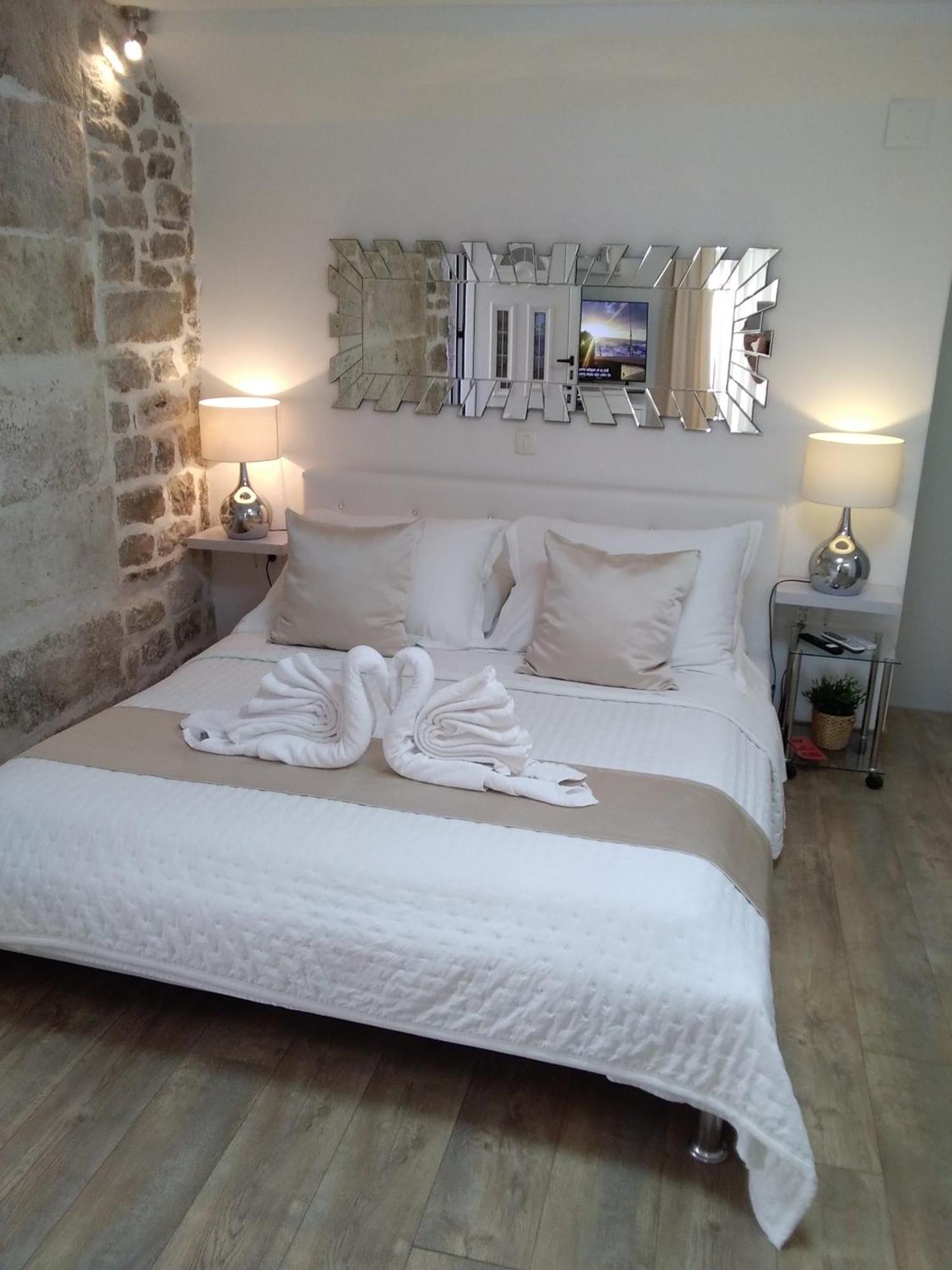 Private Apartments In Diocletians Palace スプリト エクステリア 写真