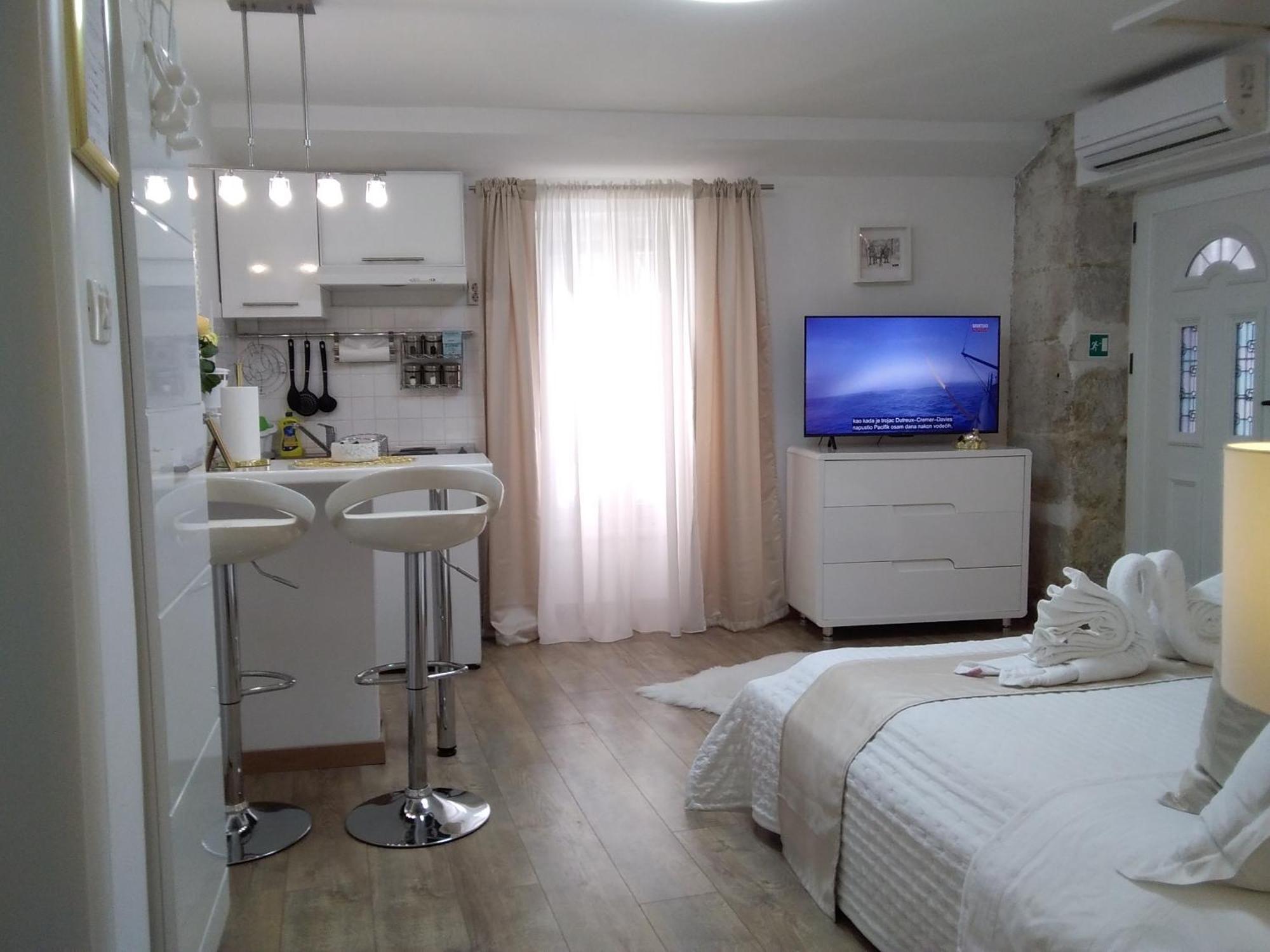 Private Apartments In Diocletians Palace スプリト エクステリア 写真