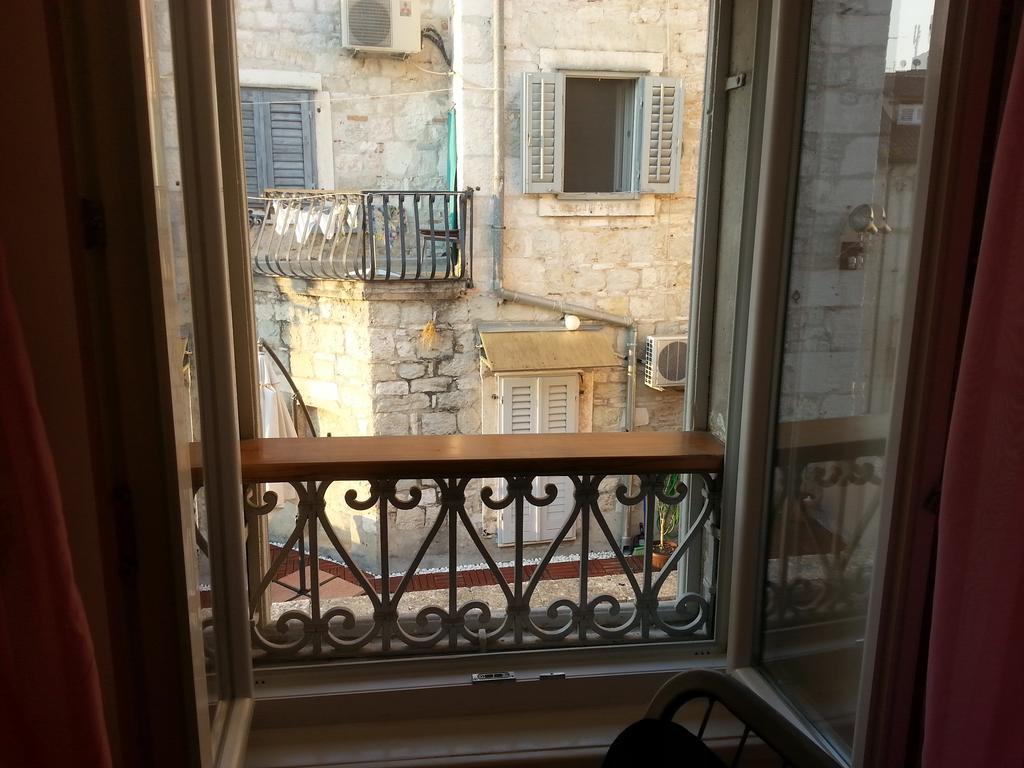 Private Apartments In Diocletians Palace スプリト エクステリア 写真
